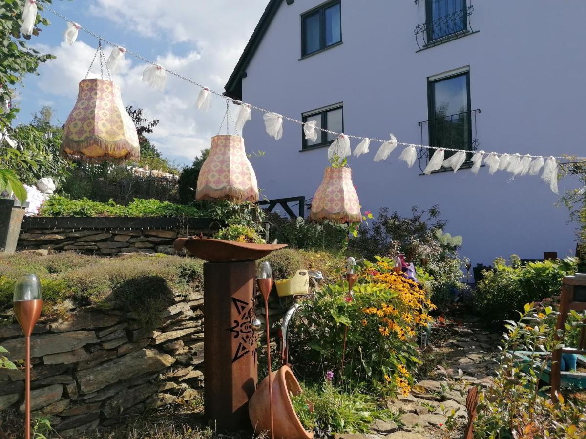 Im Erzgebirge Wandern, Fahrrad Fahren Oder Entspannen